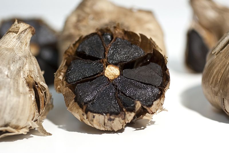 Black Garlic - Overview, History Benefits, Precaution, Dosage, FAQ